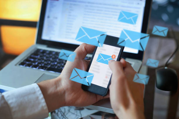 چگونه از تبلیغات در پلتفرم‌های اشتراک اسلاید و ارائه برای معرفی ماشین‌های اداری استفاده کنیم؟