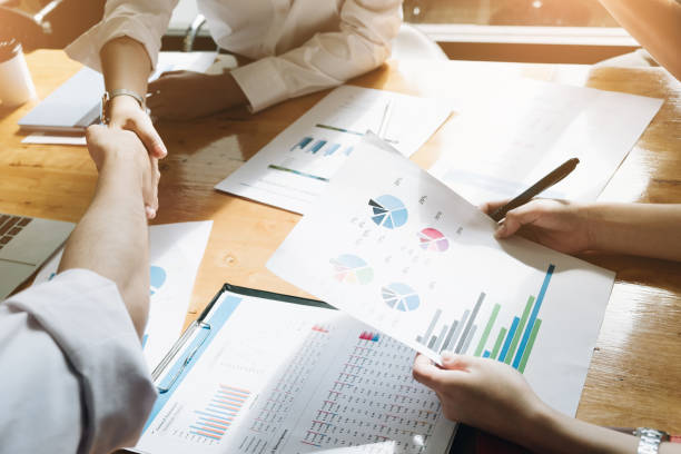 محاسبه مالیات حقوق برای کارکنان فروش