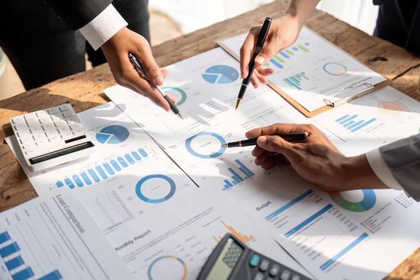 بررسی تعهدات مالی در شرکت‌های امنیتی، خدمات مالیاتی