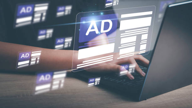 online programmatic advertising in feed on computer screen optimize advertisement target1484855551