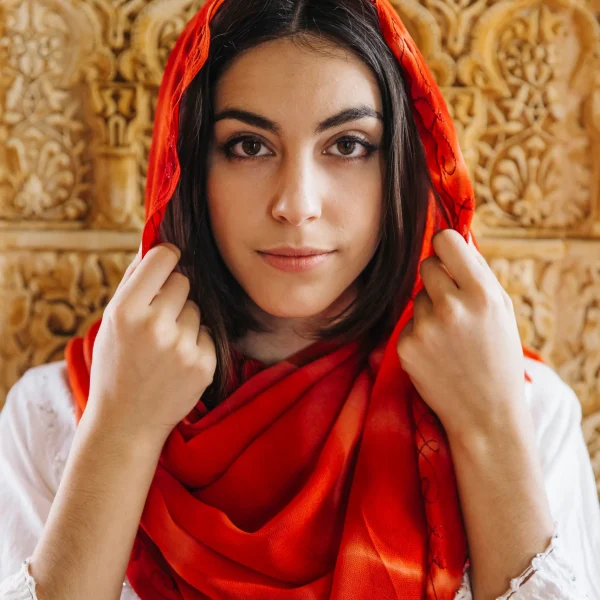 muslim-woman-front-golden-wall_6_11zon